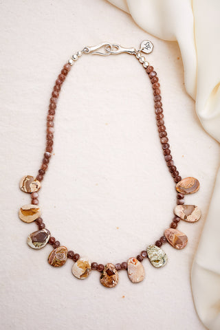 SOFT BROWN SHADES OF SAND NECKLACE