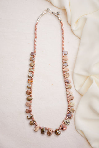 PINK SHADES OF SAND NECKLACE