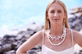 WHITE PEARL AND SHELL NECKLACE