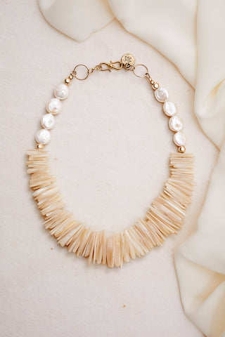 14K GOLD WHITE PEARL AND CREAMY SHELL CHOKER NECKLACE