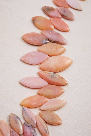 PINK OPAL LEAF CHOKER NECKLACE