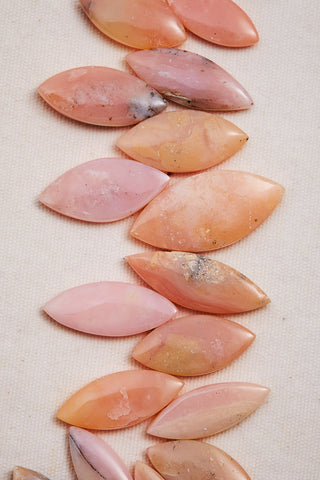 PINK OPAL LEAF CHOKER NECKLACE