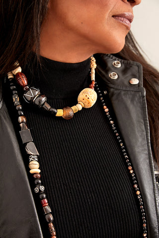 BLACK AND GOLDEN PARADISE CHOKER NECKLACE