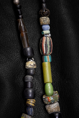 DYNAMIC BLACK CAMPFIRE NECKLACE