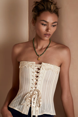 EMERALD NECKLACE WITH 14K GOLD CONCAVE CIRCLE PENDANT