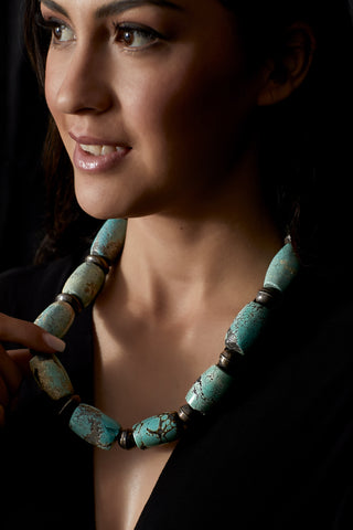RUGGED TURQUOISE LARGE BARREL NECKLACE