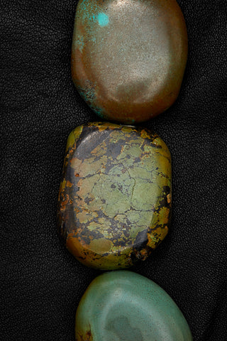 EXOTIC OLIVE AND HONEY TURQUOISE CHOKER NECKLACE